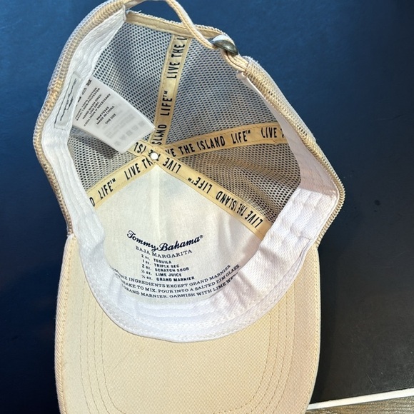 Tommy Bahama ladies mesh strap back truckers hat - Picture 8 of 10